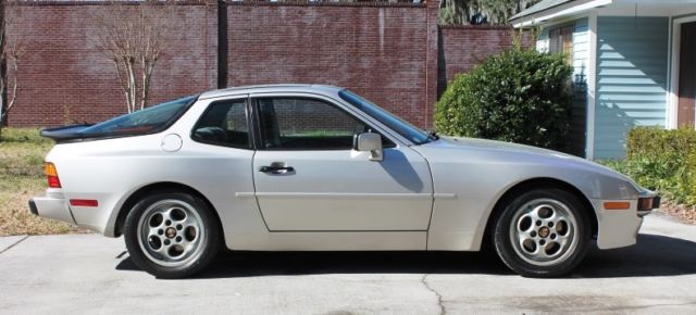 1988 Porsche 944 Celebration Edition 1 of 250 made! NO RESERVE 1988 Porsche 944 Coupe 2 Door
