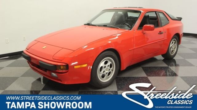 1988 Porsche 944 Coupe 2.5L Inline 4 5 Speed Manual Classic Vintage Collector 1988 Porsche 944 --