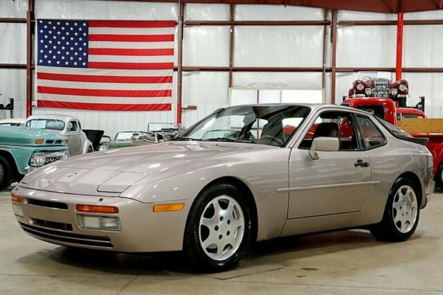 1988 Porsche 944 Turbo Silver Rose Edition 30941 Miles Silver Rose Metallic Coup 1988 Porsche 944 Turbo Silver Rose Edition