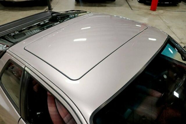 1988 Porsche 944 Turbo Silver Rose Edition - photo 10