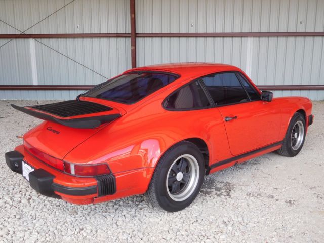 1988 Porsche 911 Carrera Coupe, fully documented 1-owner TX car - photo 3