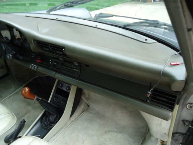 1988 Porsche 911 Diamond Jubilee Sunroof Coupe - photo 11