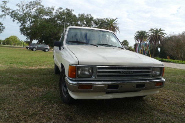 1988 Toyota Tacoma pick-up
