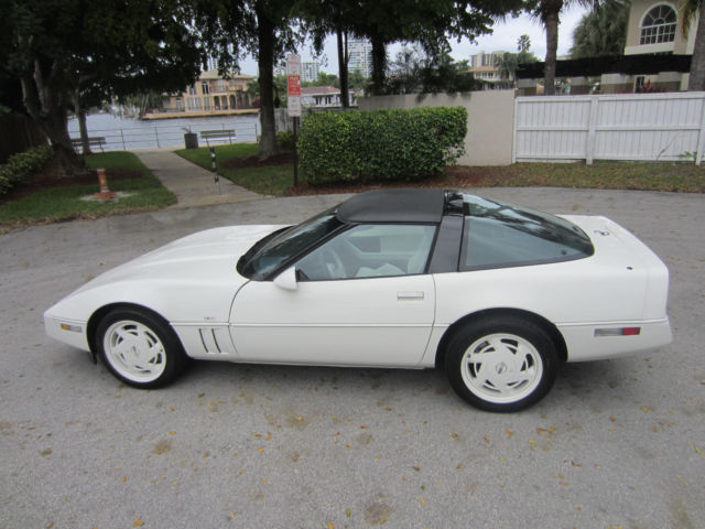 1988 Chevrolet Corvette - photo 2