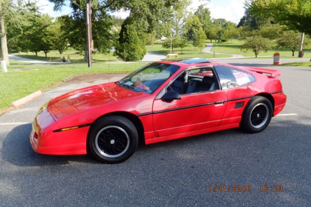 1988 Pontiac Fiero GT