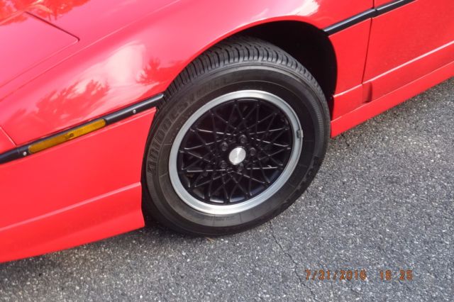 1988 Pontiac Fiero GT - photo 4