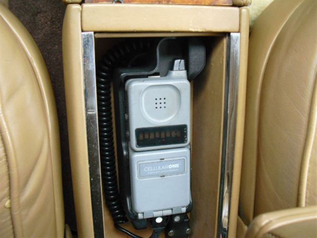 1988 Rolls-Royce Cornich II - photo 11