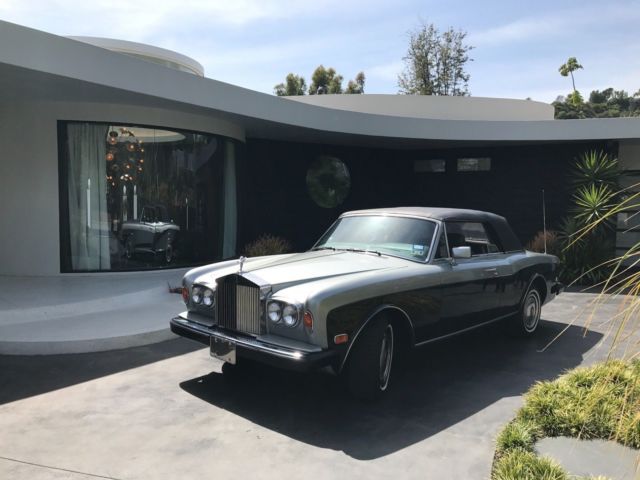 1988 Rolls-Royce Corniche Rare, beautiful two toned classic at its finest! 1988 Rolls-Royce Corniche Convertible