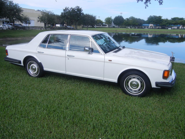 1988 Rolls Royce Silver Spirit1 Owner Collectors Dream Only 14,800 Pristine 1988 Rolls-Royce Silver Spirit/Spur/Dawn