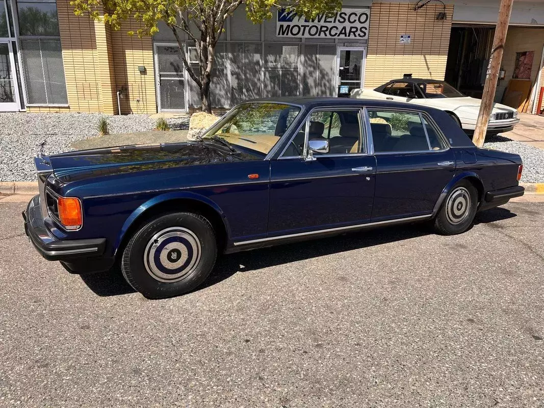 1988 Rolls-Royce Silver Spur Base Very Clean Rolls Royce for under $20K 66,515 M 1988 Rolls-Royce Silver Spirit/Spur/Dawn Base Very Clean Rolls Royce for under