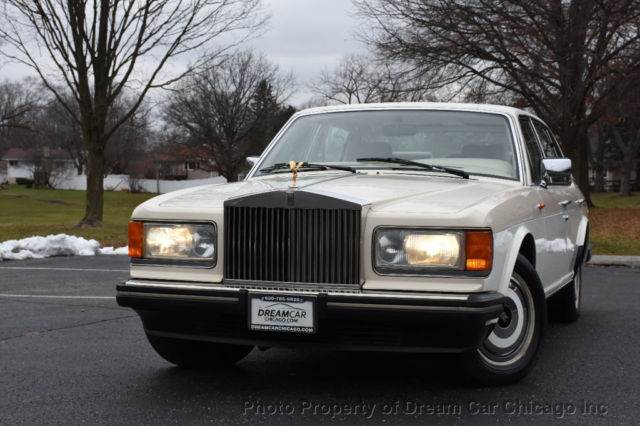 1988 ROLLS ROYCE SILVER SPUR SEDAN !!! LOW MILES !!! MANY UPGRADES !!! BEAUTIFUL 1988 Rolls-Royce Silver Spirit/Spur/Dawn