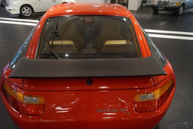 1988 Porsche 928 S4 - photo 11