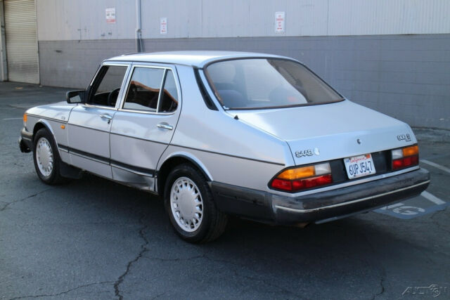 1988 Saab 900 S - photo 3