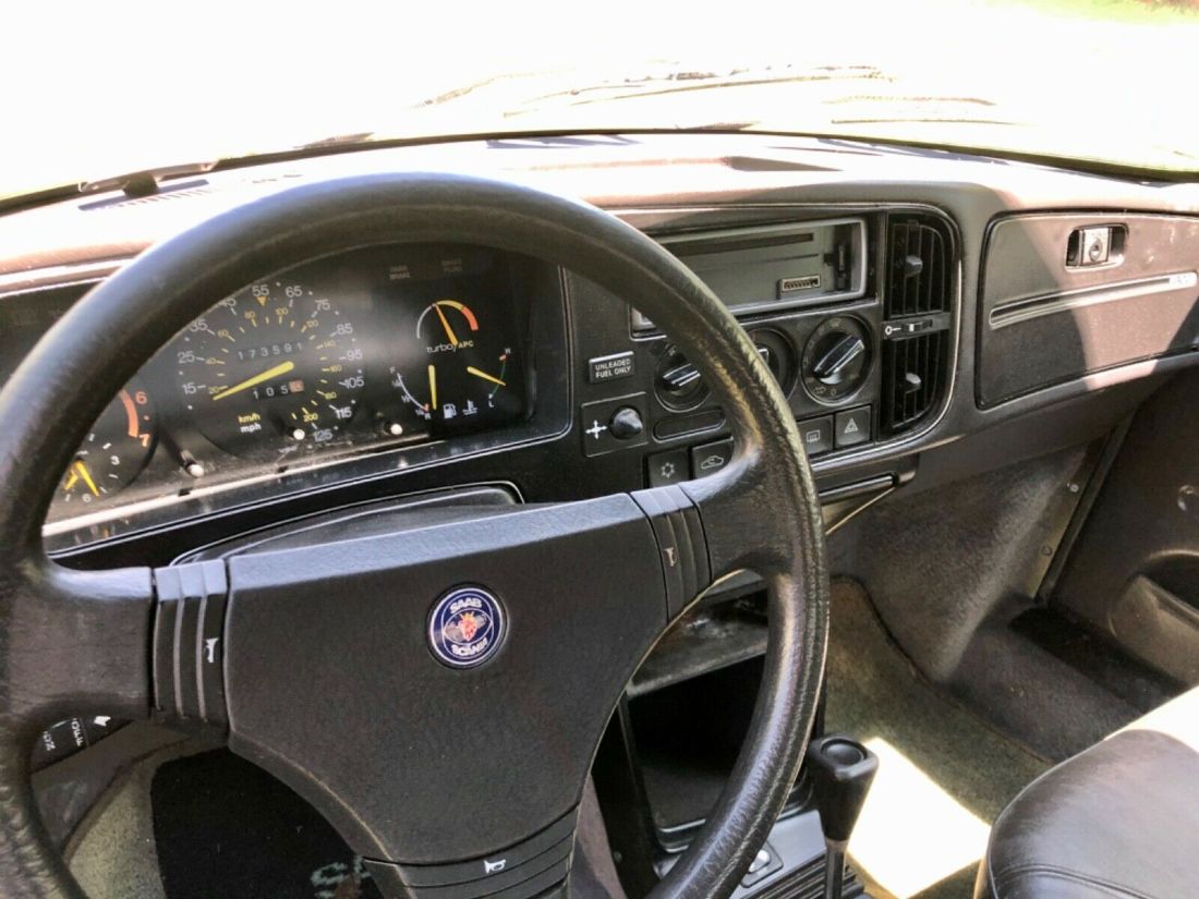 1988 Saab 900 - photo 8