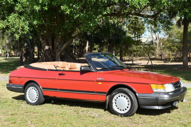1988 Saab 900 CLEAN CARFAX ONE OWNER ORIGINAL 19K MILES GARAGE KEPT - photo 10