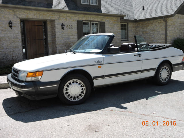 1988 Saab 900 Turbo Convertible 2-Door 2.0L 1988 Saab 900 900 TURBO