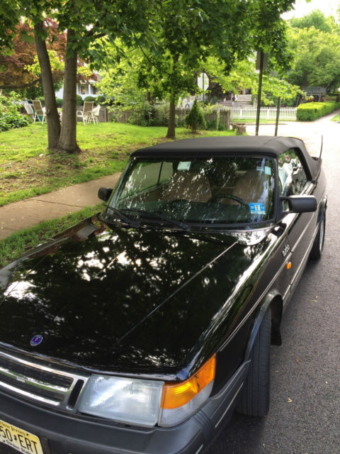 1988 Saab 900 Turbo convertible Black 2nd owner 1988 Saab 900