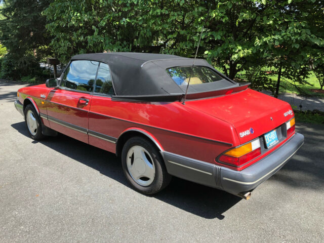 1988 Saab 900 Turbo Convertible, Original Owner, Low miles. 1988 Saab 900