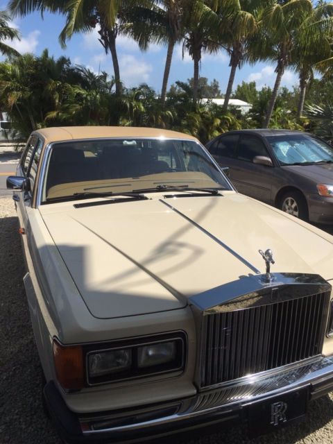 1988 Rolls-Royce Silver Spirit/Spur/Dawn Tan roof