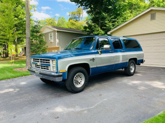 1988 Suburban 2WD 51k Original Miles, 454, AC, Power Windows / Locks, Cruise 1988 Chevrolet Suburban