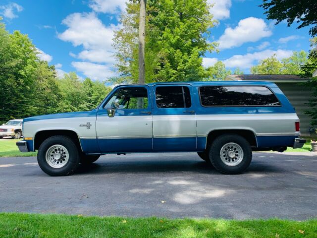 1988 Chevrolet Suburban - photo 7