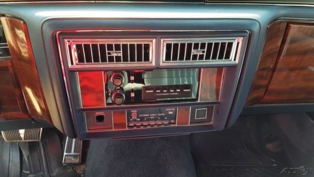 1988 Cadillac Brougham - photo 12