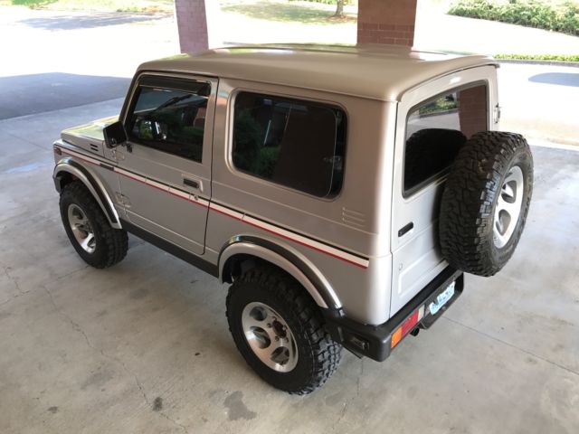 1988 Suzuki Samurai Suzuki samurai Hard Top 5-Spd 4x4 1.3L - photo 10