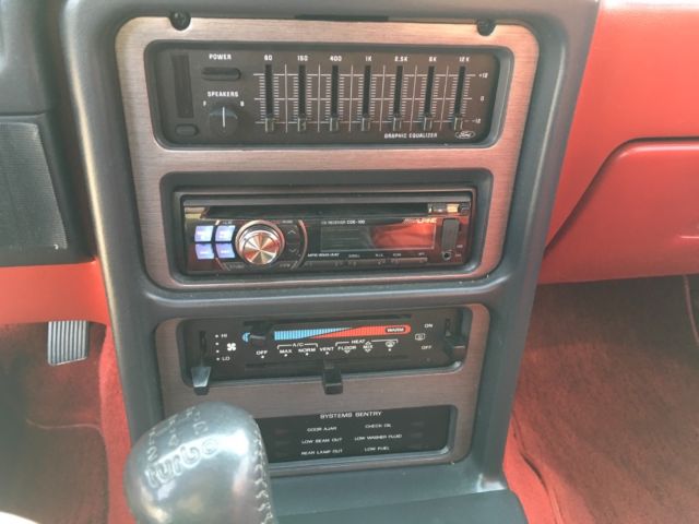 1988 Ford Thunderbird SC Coupe - photo 13