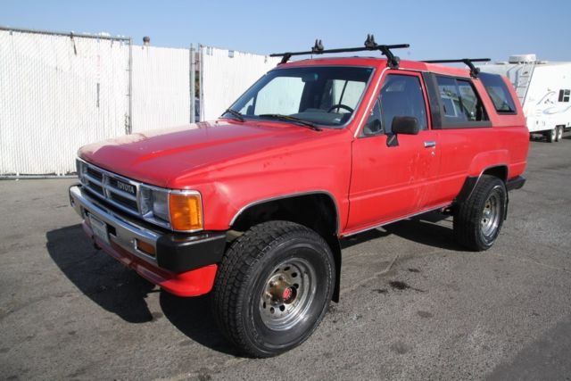 1988 Toyota 4Runner DLX 4WD 5-Speed Manual 4 Cylinder NO RESERVE 1988 Toyota 4Runner DLX 4WD