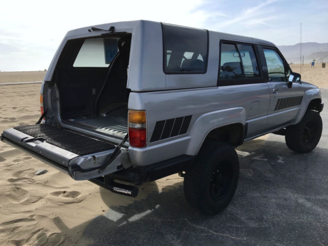 1988 Toyota 4Runner SR5 Sport Utility 2-Door - photo 10