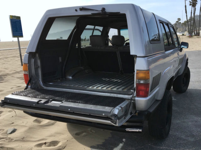 1988 Toyota 4Runner SR5 Sport Utility 2-Door - photo 9