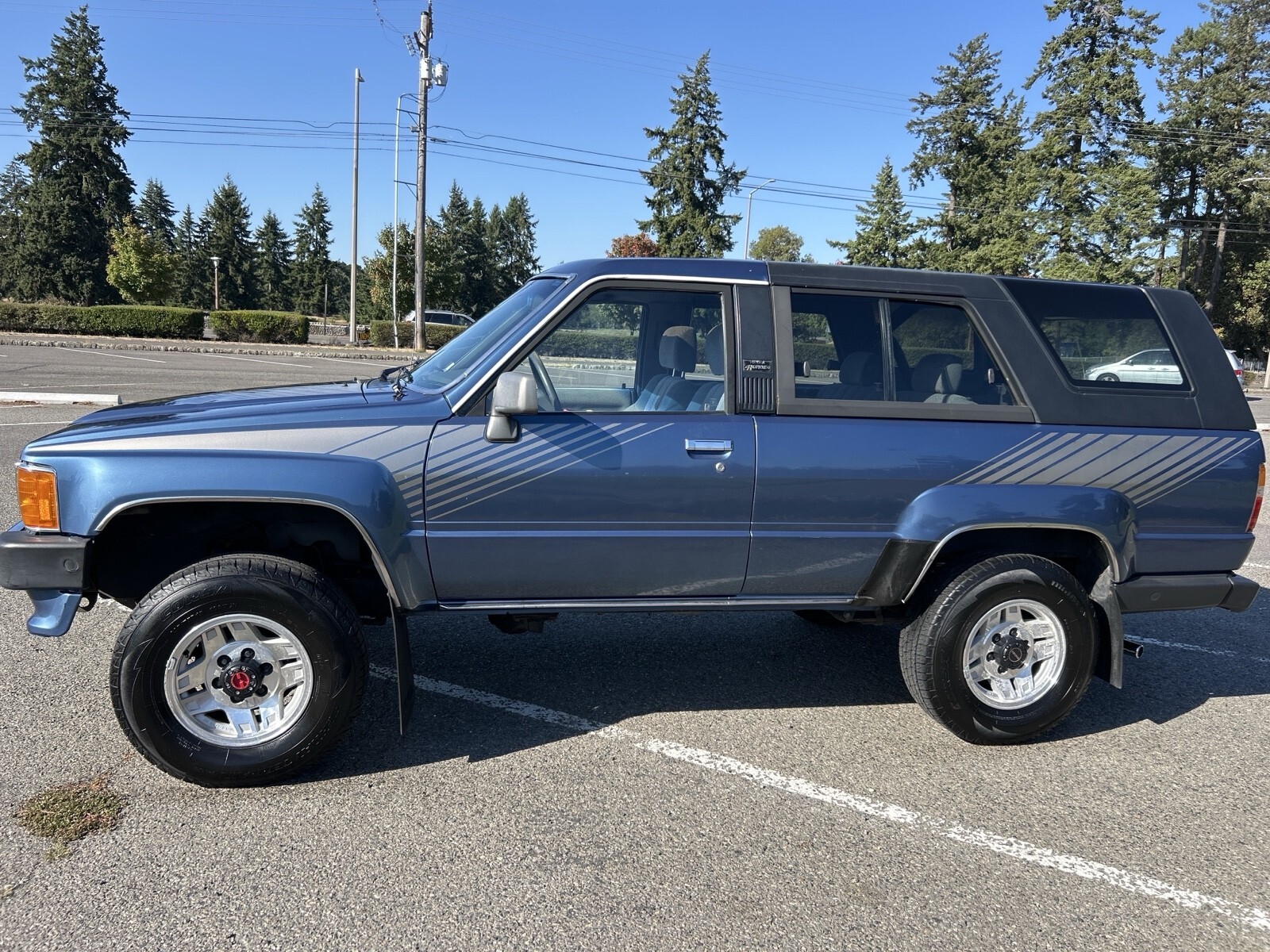 1988 Toyota 4Runner VN66 SR5 V6 automatic low miles 151k cold ac - photo 2