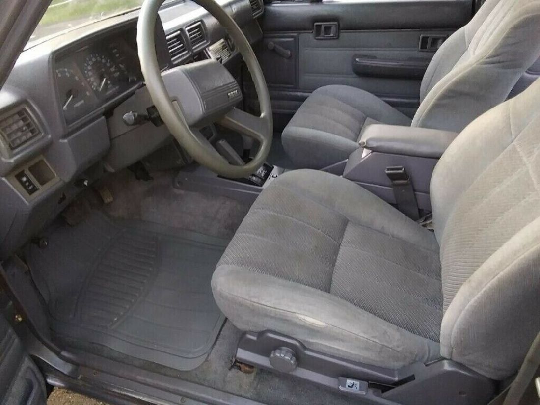 1988 Toyota 4Runner RN60 - photo 11