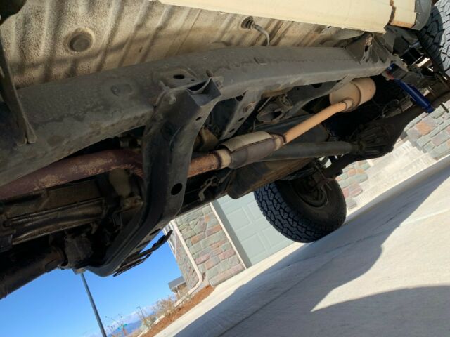 1988 Toyota Hilux SR5 - photo 12