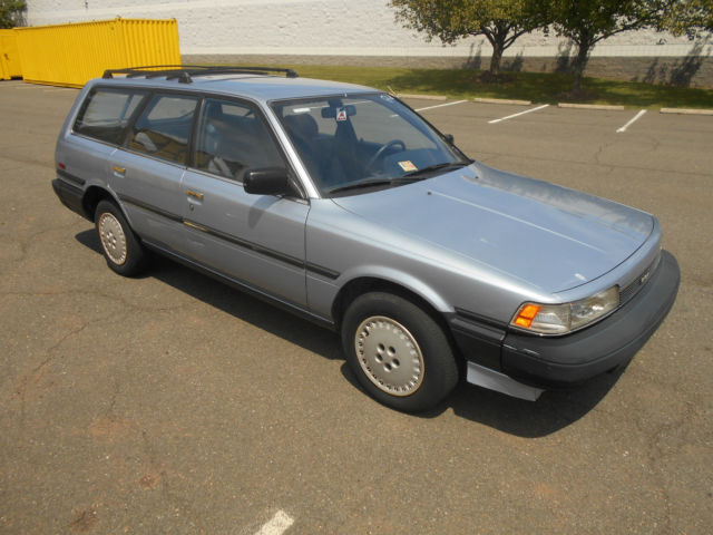 1988 Toyota Camry DLX - photo 4