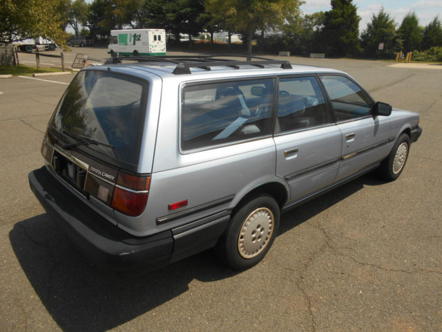 1988 Toyota Camry DLX - photo 6