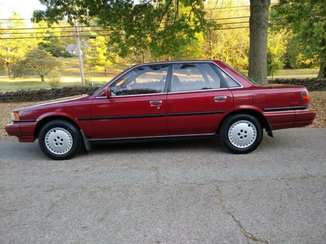 1988 Toyota Camry LE 2.0 Liter in very good original condition. Rust free 1988 Toyota Camry Limited Edition