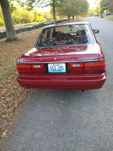 1988 Toyota Camry Limited Edition - photo 3