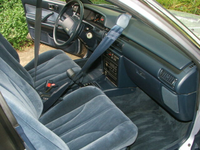1988 Toyota Camry LE - photo 5