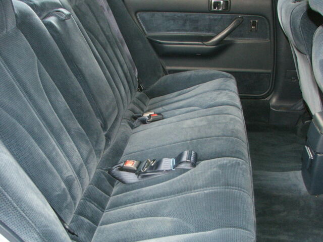 1988 Toyota Camry LE - photo 6