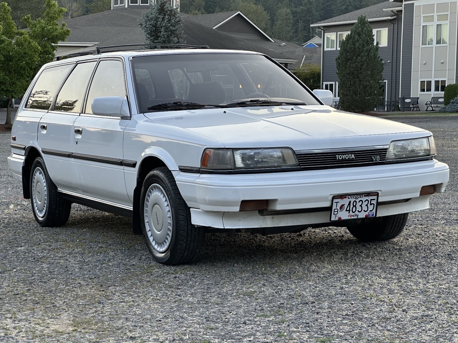 1988 Toyota Camry LE - photo 2