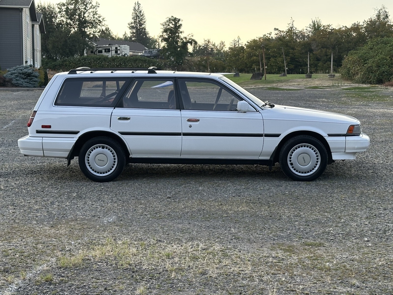 1988 Toyota Camry LE - photo 9