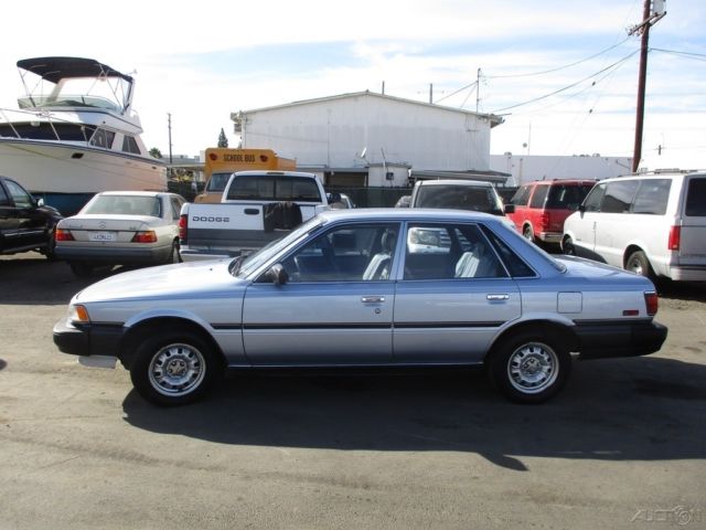 1988 Toyota Camry Base Sedan 4-Door - photo 2