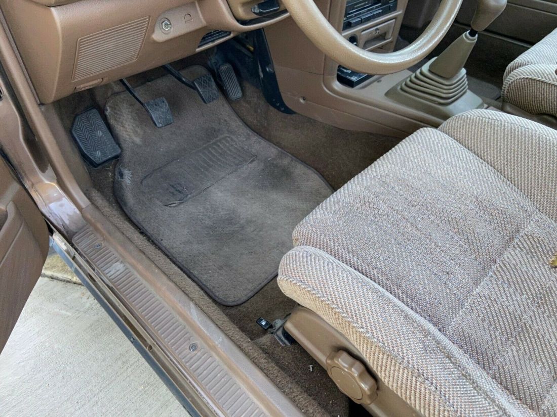 1988 Toyota Corolla SR5 - photo 10
