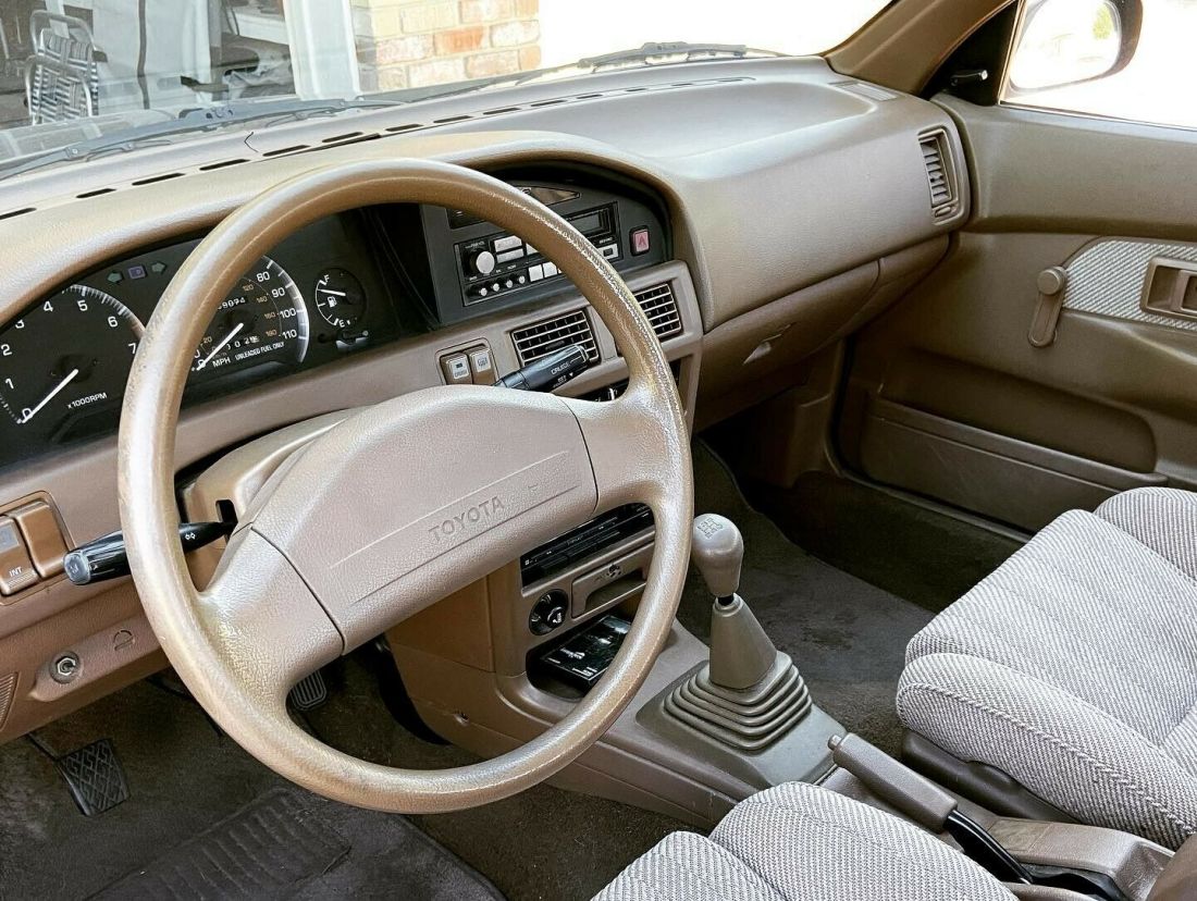 1988 Toyota Corolla SR5 - photo 3