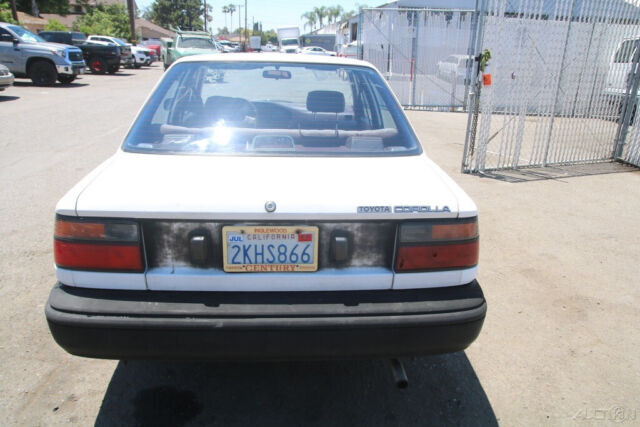 1988 Toyota Corolla Deluxe - photo 5