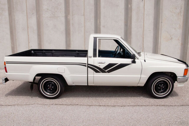 1988 Toyota Other Standard Cab Pickup Truck - photo 4