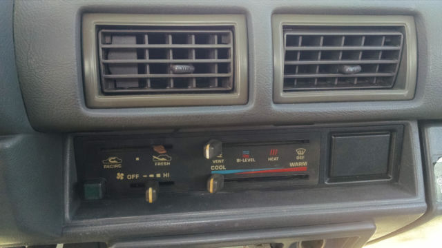 1988 Toyota Pickup DLX - photo 12