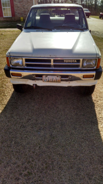 1988 Toyota Pickup DLX - photo 2