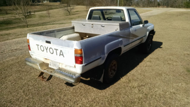 1988 Toyota Pickup DLX - photo 4